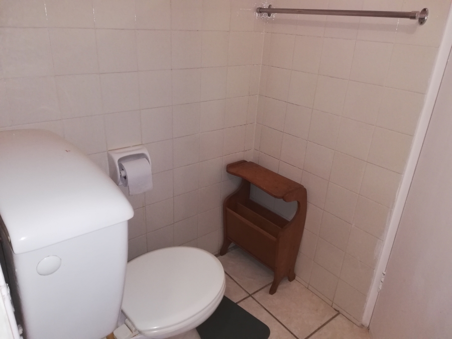 1 Bedroom Property for Sale in Summerstrand Eastern Cape